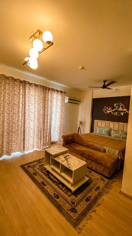 Caramel Dlf My Pad Aparthotel Lucknow Luaran gambar
